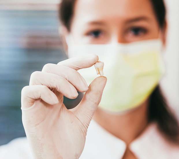 Miami Lakes Tooth Extraction